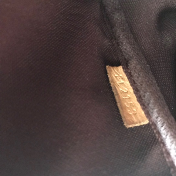 Louis Vuitton favorite PM - Picture 3 of 8